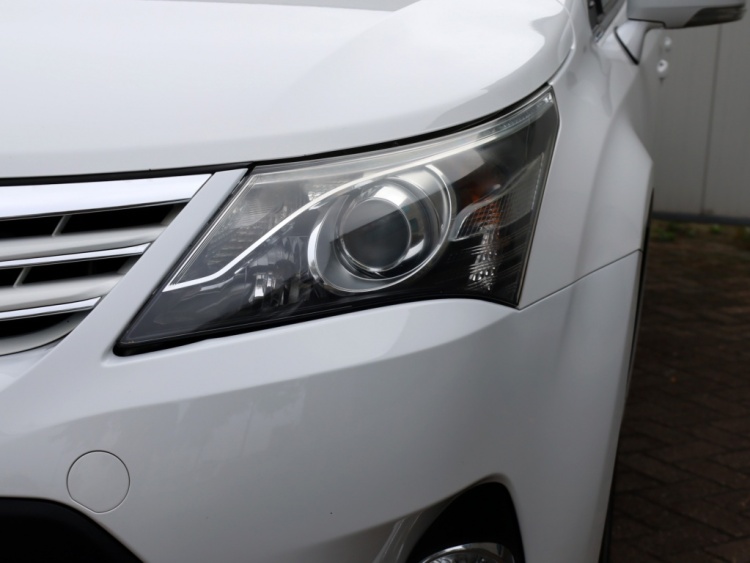 Toyota Avensis wagon 1.6 VVTi Business | Panoramadak | Clima | Cruise