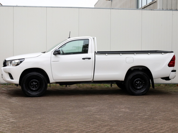 Toyota Hilux 2.4 D-4D 4WD Cool Comfort | Airco | Cruise | Trekhaak