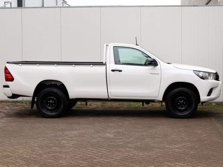 Toyota Hilux 2.4 D-4D 4WD Cool Comfort | Airco | Cruise | Trekhaak