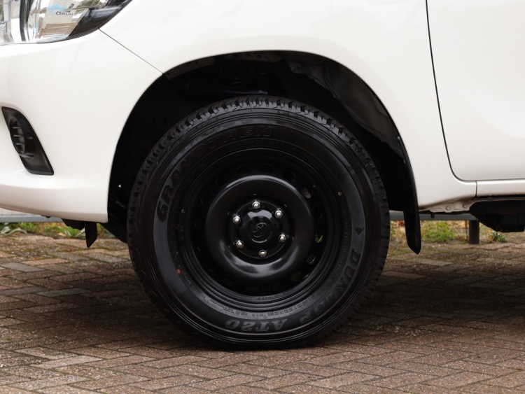 Toyota Hilux 2.4 D-4D 4WD Cool Comfort | Airco | Cruise | Trekhaak