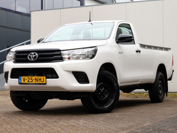 Toyota Hilux 2.4 D-4D 4WD Cool Comfort | Airco | Cruise | Trekhaak