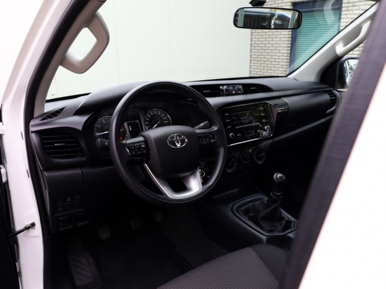 Toyota Hilux 2.4 D-4D 4WD Cool Comfort | Airco | Cruise | Trekhaak
