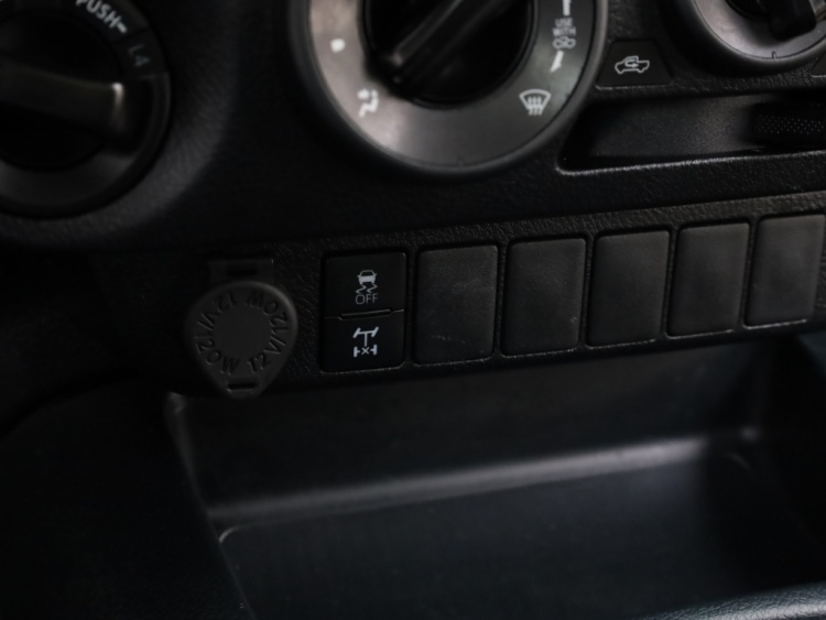 Toyota Hilux 2.4 D-4D 4WD Cool Comfort | Airco | Cruise | Trekhaak