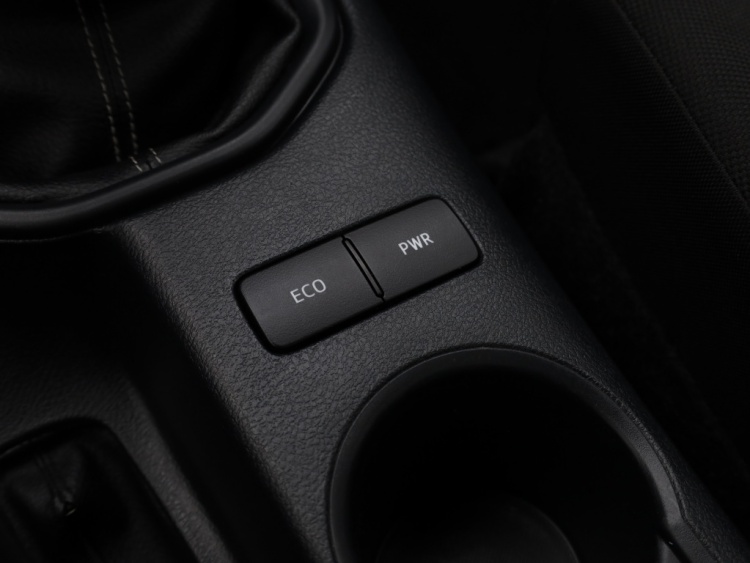 Toyota Hilux 2.4 D-4D 4WD Cool Comfort | Airco | Cruise | Trekhaak