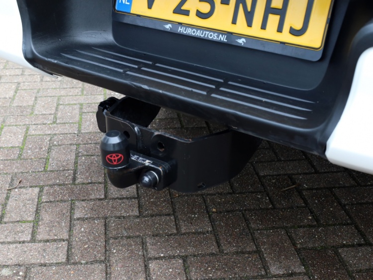 Toyota Hilux 2.4 D-4D 4WD Cool Comfort | Airco | Cruise | Trekhaak