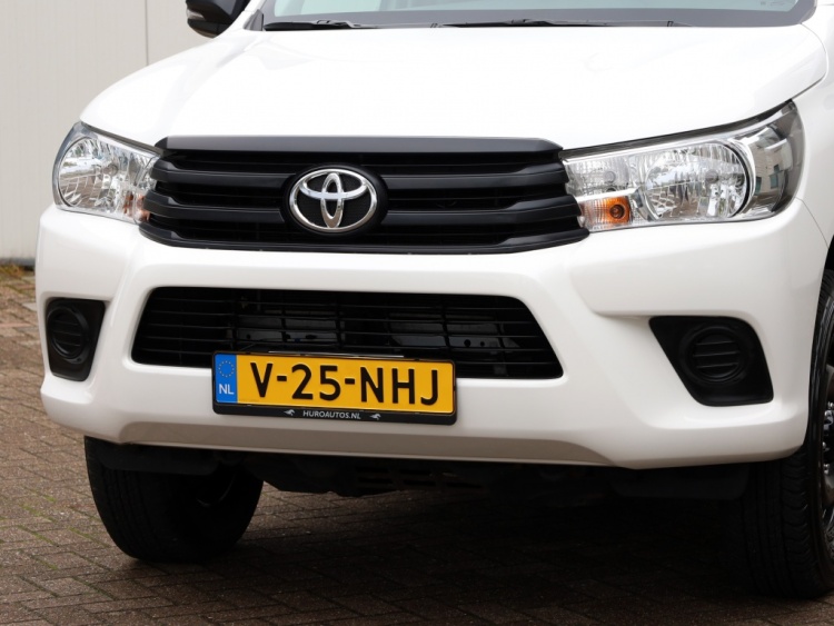 Toyota Hilux 2.4 D-4D 4WD Cool Comfort | Airco | Cruise | Trekhaak