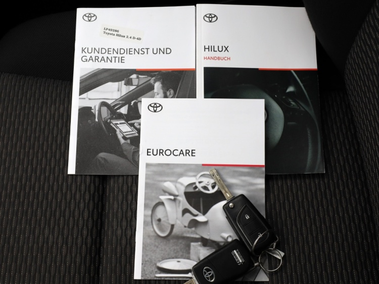 Toyota Hilux 2.4 D-4D 4WD Cool Comfort | Airco | Cruise | Trekhaak