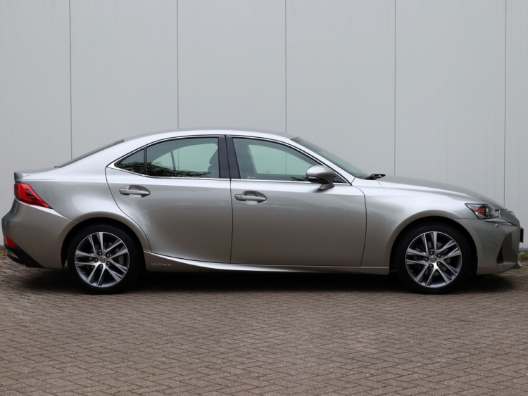 Lexus IS 300h Hybrid Business Line | Safety Pack | Leder | Stoelverwarmin
