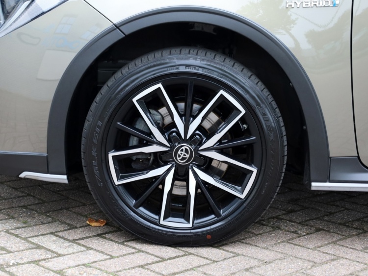 Toyota Corolla Touring Sports 2.0 Hybrid Trek | JBL | Full Led | Stoel/Stuurwiel verwarming