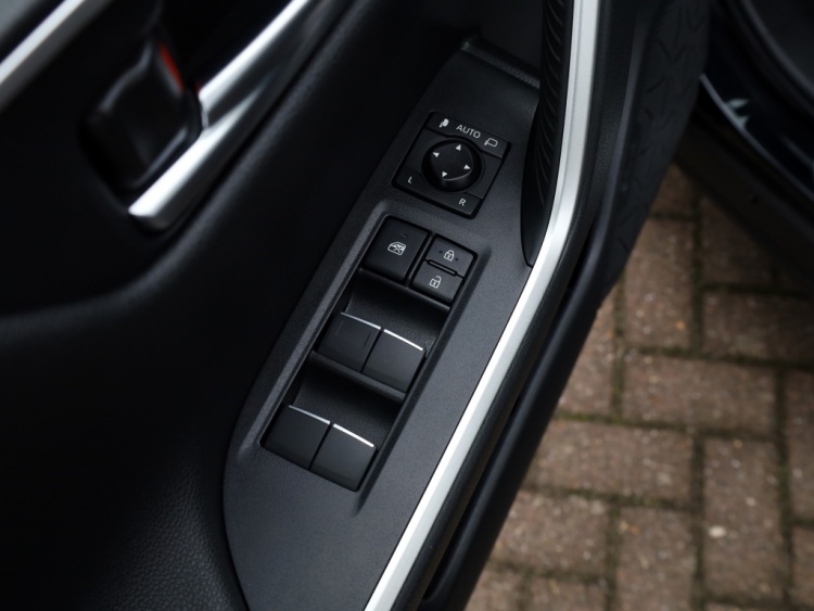 Toyota RAV4 2.5 Hybrid AWD Dynamic | Dodehoek | Digitale binnenspiegel