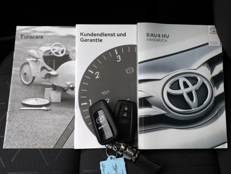 Toyota RAV4 2.5 Hybrid AWD Dynamic | Dodehoek | Digitale binnenspiegel