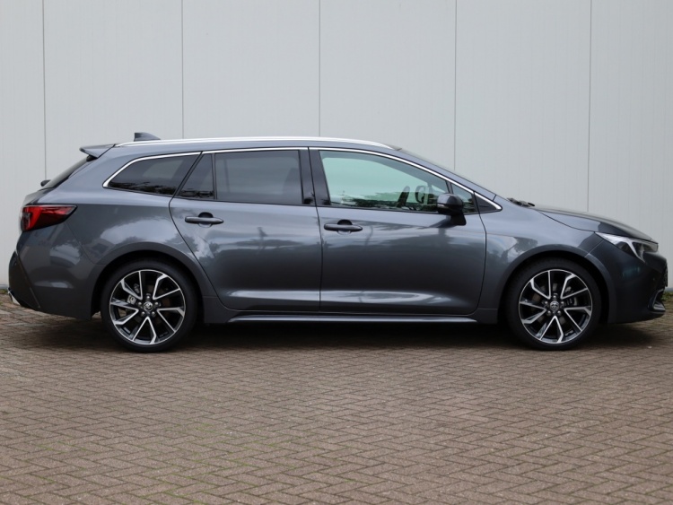 Toyota Corolla Touring Sports Hybrid 200 Executive | Panoramadak | JBL-Audio | Head-Up