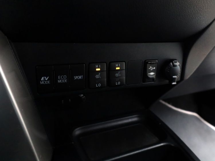 Toyota RAV4 2.5 Hybrid AWD Style | Leder/Alcantara | El. Achterklep