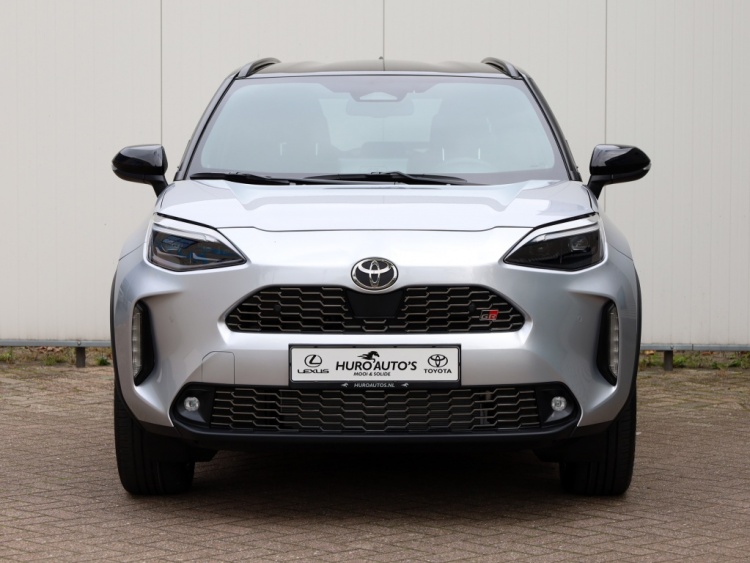 Toyota Yaris Cross 1.5 Hyb 130 GR Sport | Nieuw | Bi-Tone | El. Achterklep