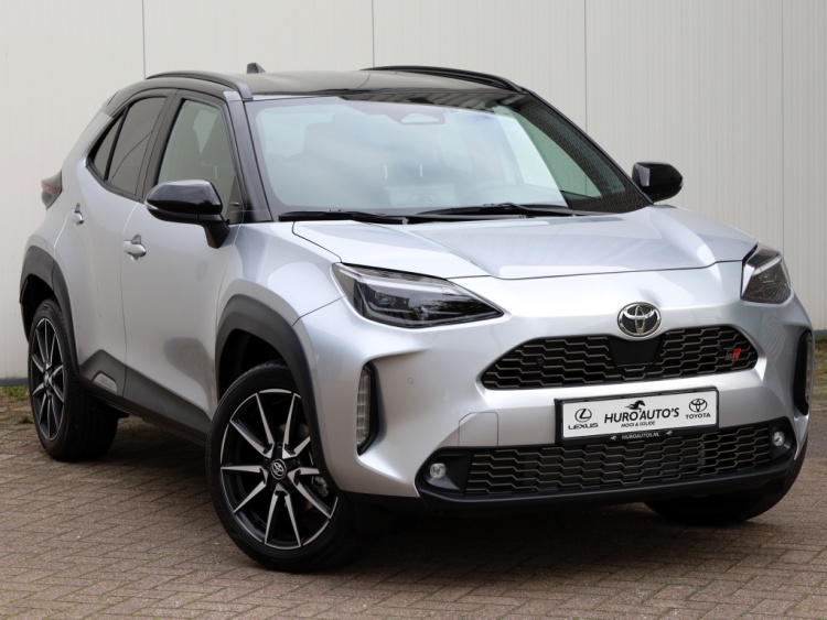 Toyota Yaris Cross 1.5 Hyb 130 GR Sport | Nieuw | Bi-Tone | El. Achterklep