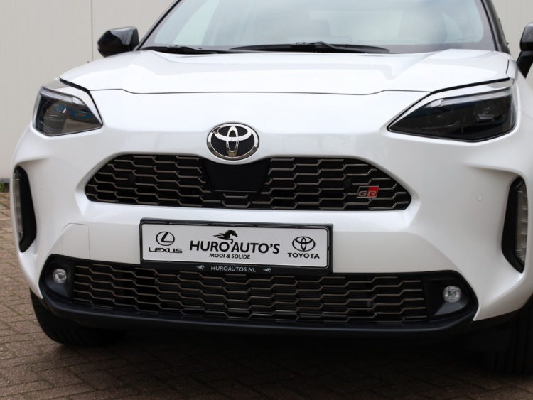 Toyota Yaris Cross 1.5 Hyb 130 GR Sport | Nieuw | Half Leder/Alcantara | Dodehoek