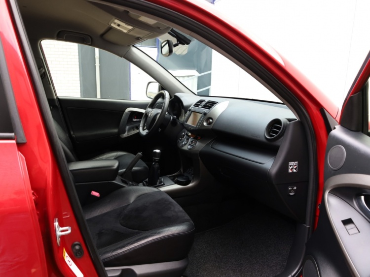 Toyota RAV4 2.0 VVTi Executive AWD | Half Leder | PDC | Trekhaak