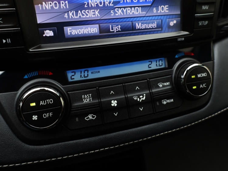 Toyota RAV4 2.5 Hybrid AWD Black Editon | El. Achterklep | LED | Trekhaak