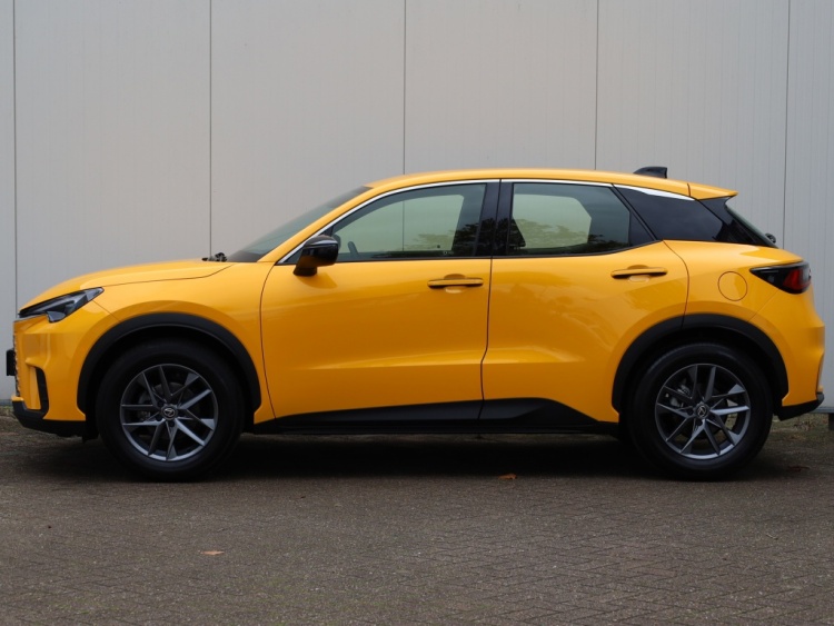 Lexus LBX 2WD Comfort & Safety | Nieuw | Stoelverwarming | Parkeersensoren