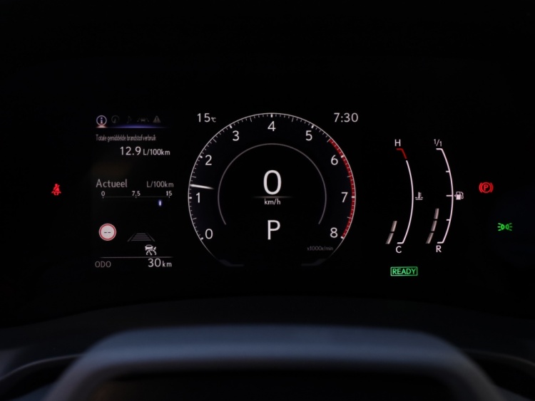 Lexus LBX 2WD Comfort & Safety | Nieuw | Stoelverwarming | Parkeersensoren