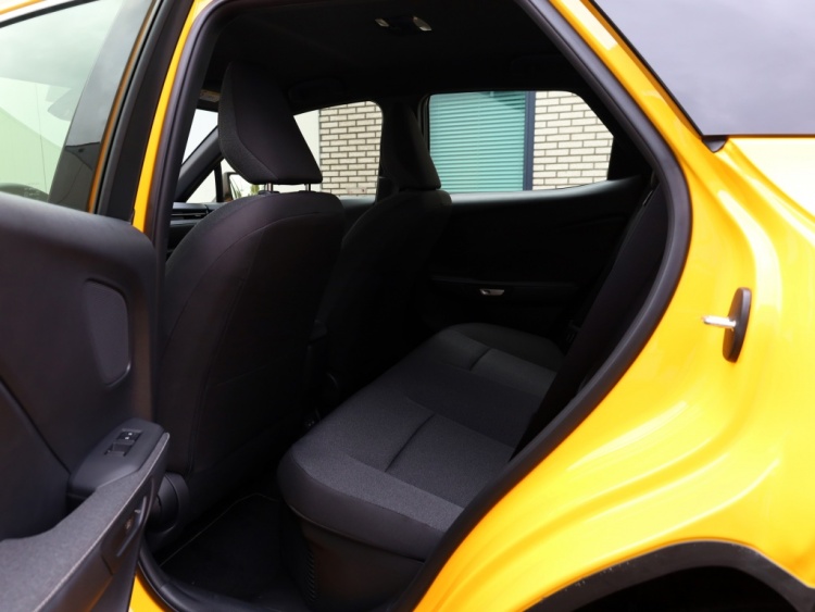 Lexus LBX 2WD Comfort & Safety | Nieuw | Stoelverwarming | Parkeersensoren