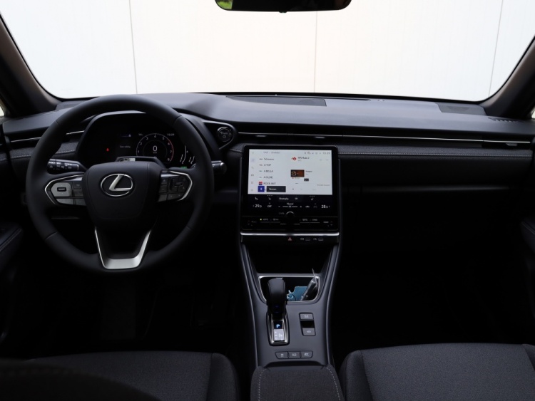 Lexus LBX 2WD Comfort & Safety | Nieuw | Stoelverwarming | Parkeersensoren