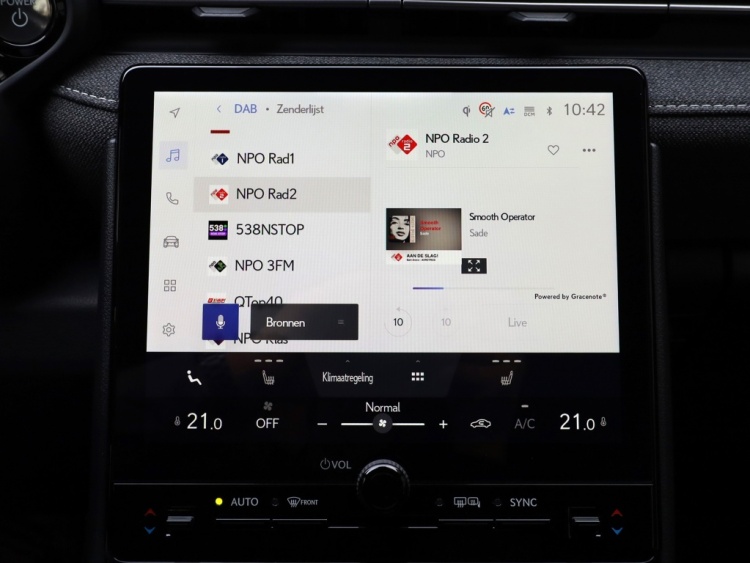 Lexus LBX 2WD Comfort & Safety | Nieuw | Stoelverwarming | Parkeersensoren