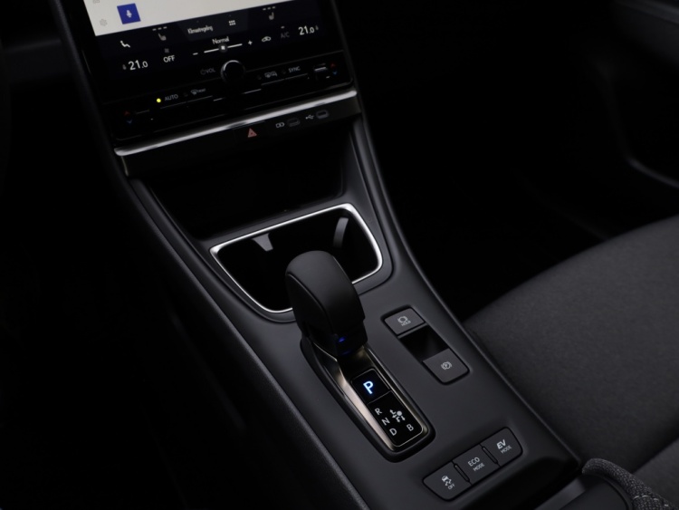 Lexus LBX 2WD Comfort & Safety | Nieuw | Stoelverwarming | Parkeersensoren