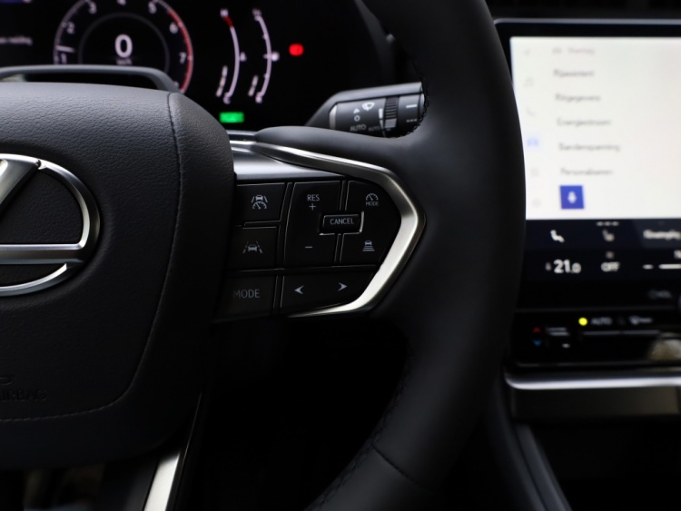 Lexus LBX 2WD Comfort & Safety | Nieuw | Stoelverwarming | Parkeersensoren