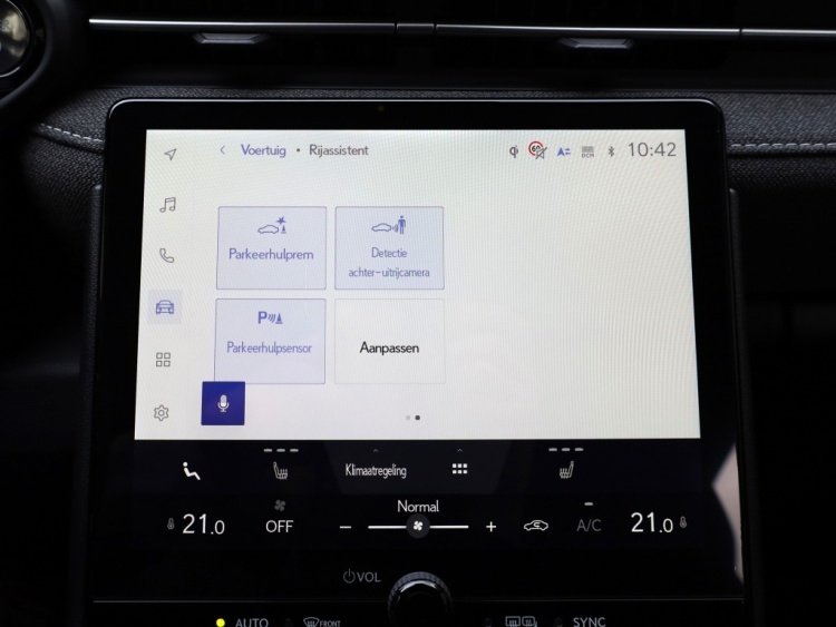 Lexus LBX 2WD Comfort & Safety | Nieuw | Stoelverwarming | Parkeersensoren