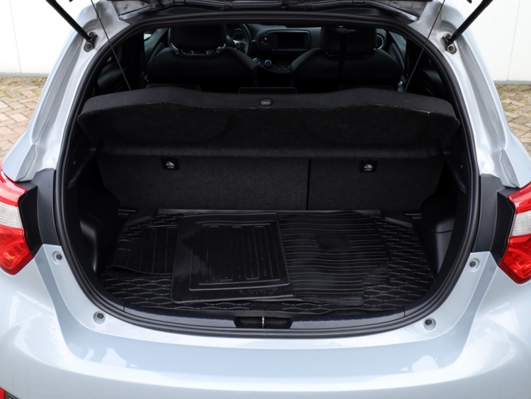 Toyota Yaris 1.5 Hybrid GR-Sport | Bi-Tone | Carplay | Leder/Alcantara