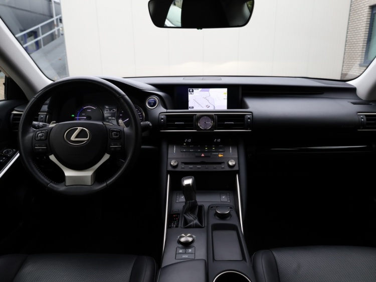Lexus IS 300h Hybrid Business Line | Safety Pack | Leder | Stoelverwarmin