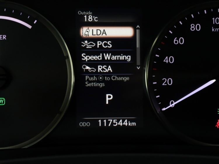 Lexus IS 300h Hybrid Business Line | Safety Pack | Leder | Stoelverwarmin