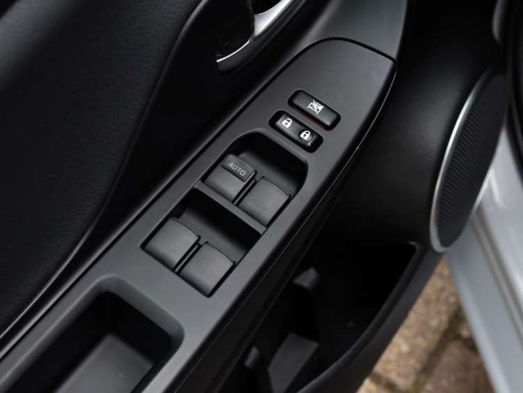 Toyota Yaris 1.5 Hybrid GR-Sport | Bi-Tone | Carplay | Leder/Alcantara