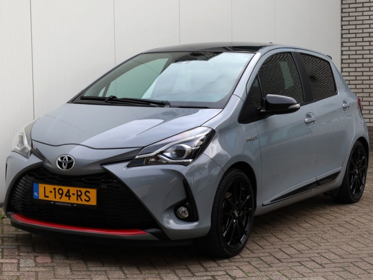 Toyota Yaris 1.5 Hybrid GR-Sport | Bi-Tone | Carplay | Leder/Alcantara