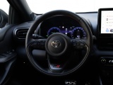 Toyota Yaris 1.5 Hybrid 130 GR Sport | Bi-Tone | Leder/Alcantara | Dodehoek