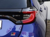 Toyota Yaris 1.5 Hybrid 130 GR Sport | Bi-Tone | Leder/Alcantara | Dodehoek
