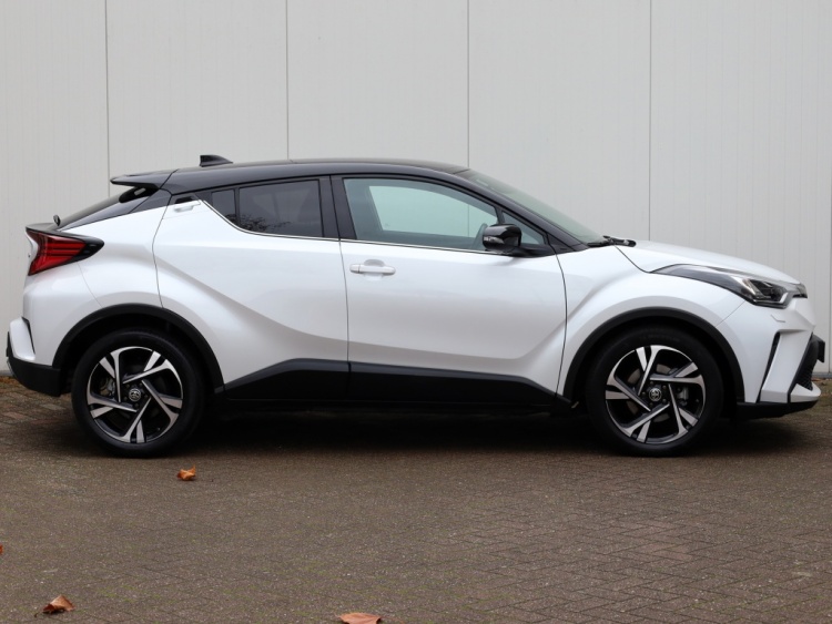 Toyota C-HR 2.0 Hybrid Style | Bi-Tone | Full Led | Trekhaak afn.