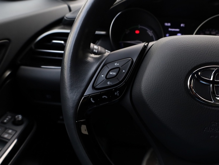 Toyota C-HR 2.0 Hybrid Style | Bi-Tone | Full Led | Trekhaak afn.