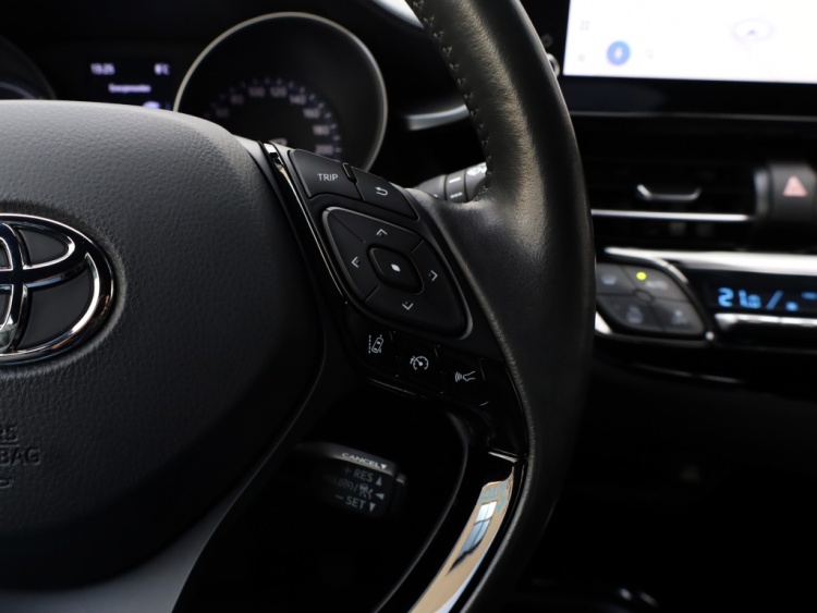 Toyota C-HR 2.0 Hybrid Style | Bi-Tone | Full Led | Trekhaak afn.