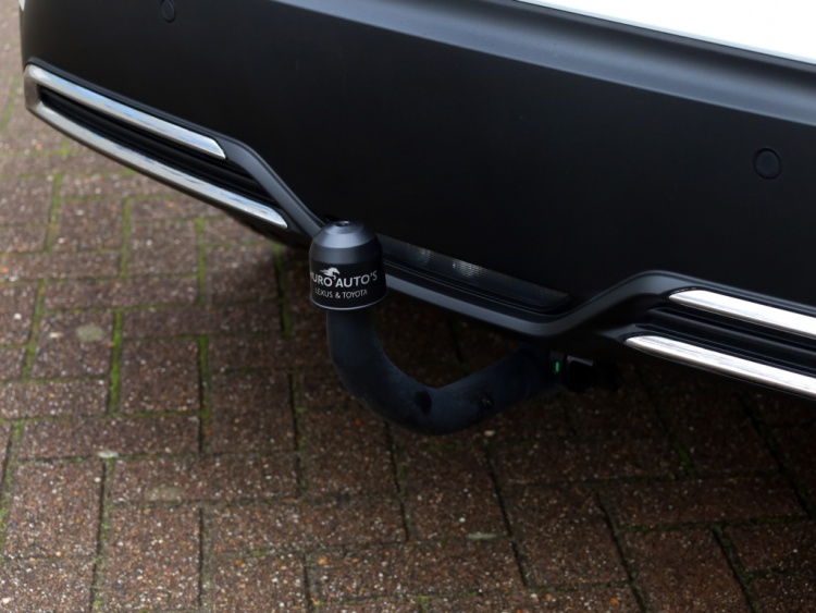 Toyota C-HR 2.0 Hybrid Style | Bi-Tone | Full Led | Trekhaak afn.