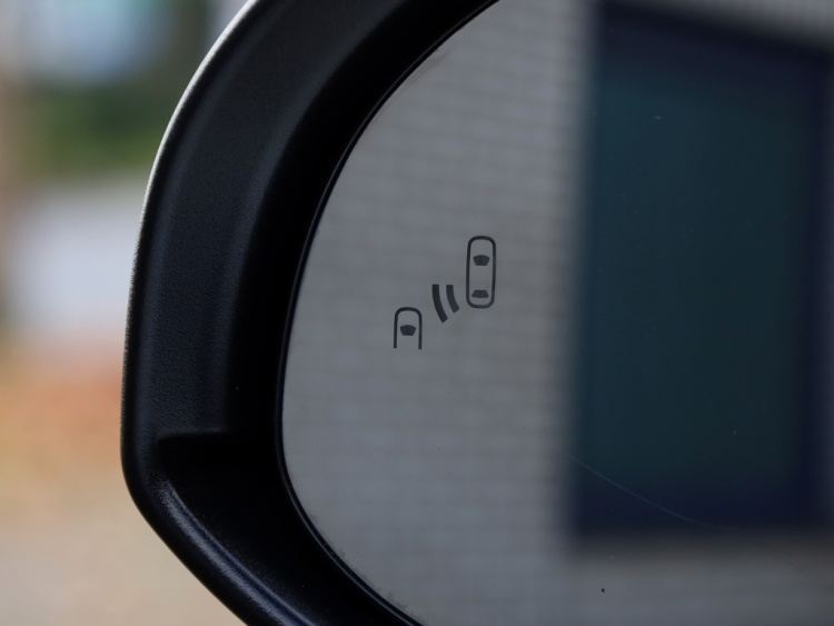 Toyota C-HR 2.0 Hybrid Style | Bi-Tone | Full Led | Trekhaak afn.