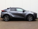 Toyota C-HR 2.0 PHEV 220 Dynamic | Nieuw! | Bi-Tone | Premium Navi |
