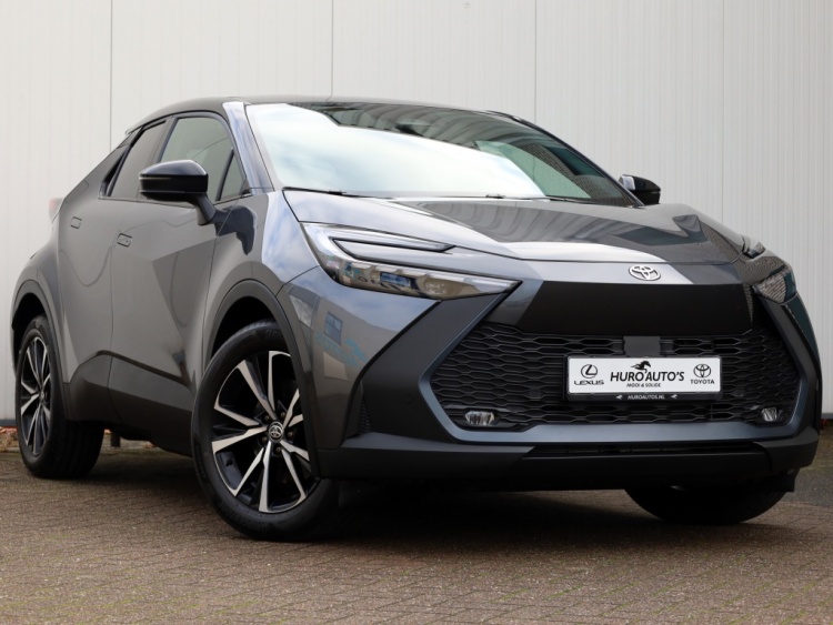 Toyota C-HR 2.0 PHEV 220 Dynamic | Nieuw! | Bi-Tone | Premium Navi |