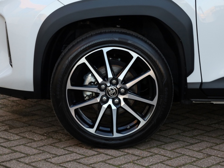 Toyota Yaris Cross 1.5 Hyb 130 GR Sport | JBL | Head Up | El Achterklep