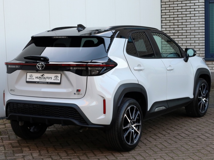 Toyota Yaris Cross 1.5 Hyb 130 GR Sport | JBL | Head Up | El Achterklep
