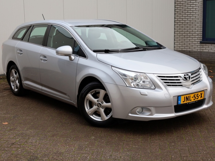 Toyota Avensis wagon 1.8 VVTi Dynamic | Parkeersensoren | Clima | Trekhaak