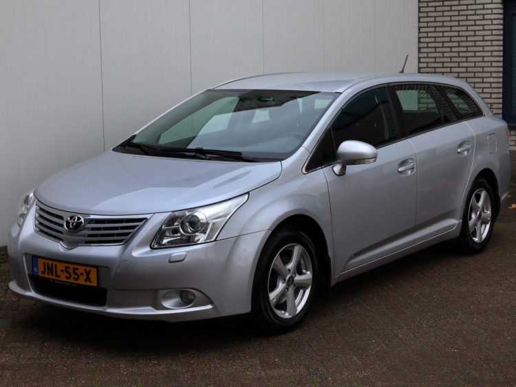 Toyota Avensis wagon 1.8 VVTi Dynamic | Parkeersensoren | Clima | Trekhaak