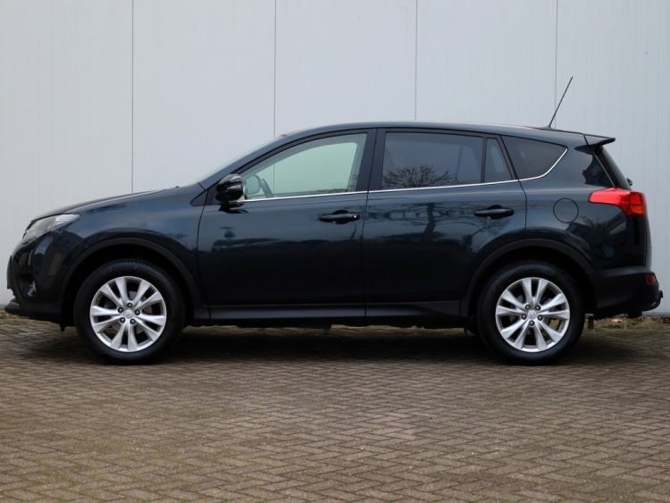 Toyota RAV4 2.0 Executive Business 4WD | Leder | Stoelverwarming | Trekhaak
