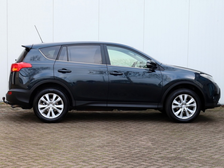 Toyota RAV4 2.0 Executive Business 4WD | Leder | Stoelverwarming | Trekhaak